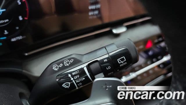 Kia Carnival 2022 — Şəkil 16/20