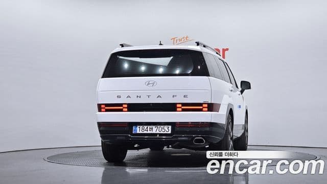 Hyundai Santa Fe 2023 — ფოტო 4/20
