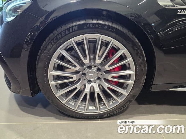 Mercedes-Benz E-Class 2025 — Photo 14/20