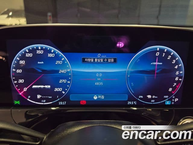 Mercedes-Benz E-Class 2025 — Photo 20/20
