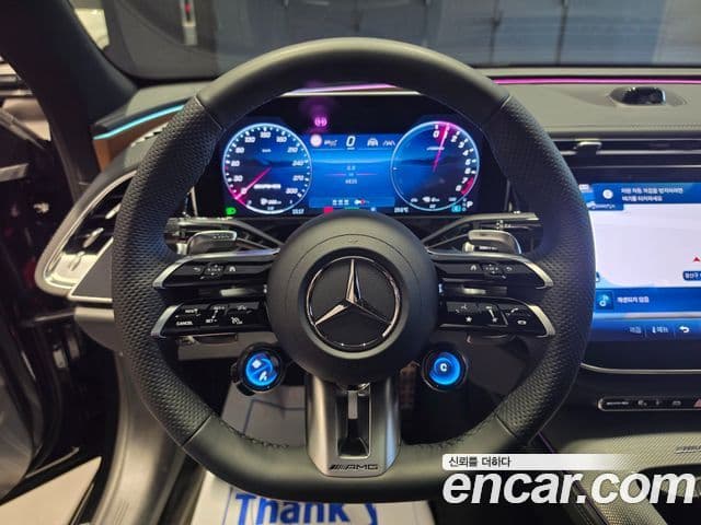 Mercedes-Benz E-Class 2025 — Photo 15/20