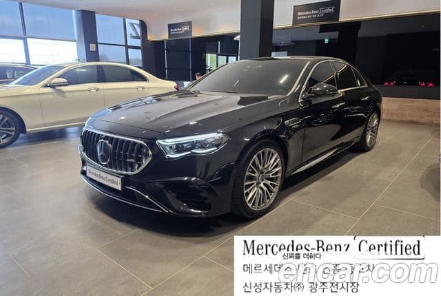 Mercedes-Benz E-Class 2025 — Photo 16/20