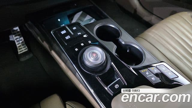 Kia K8 2023 — Şəkil 9/20