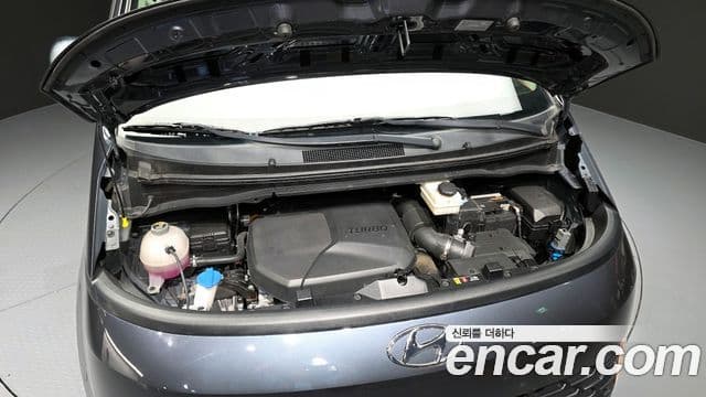 Hyundai Staria 2022 — ფოტო 6/20
