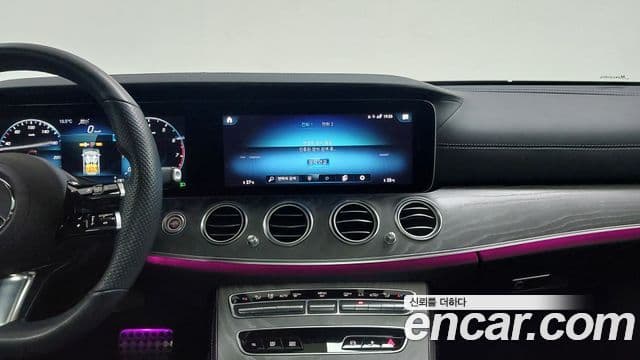 Mercedes-Benz E-Class 2022 — Фото 6/17