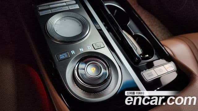 Genesis Electrified G80 2021 — Şəkil 9/20