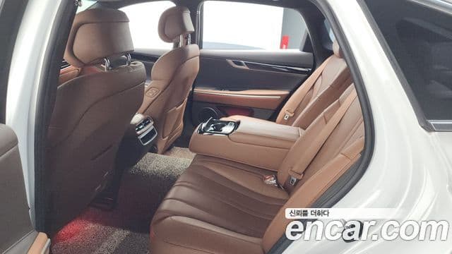 Genesis G80 2021 — Photo 32/33