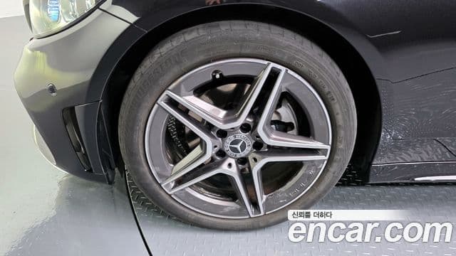 Mercedes-Benz C-Class 2021 — ფოტო 5/20
