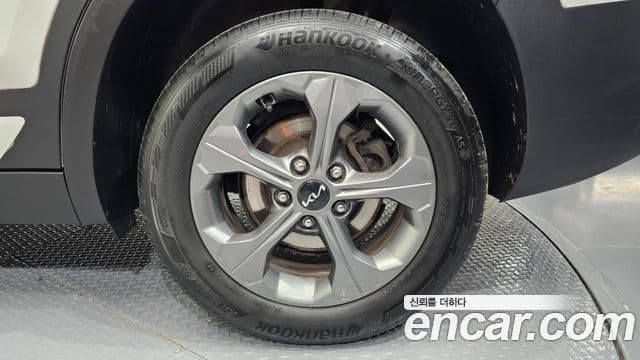 Kia Seltos 2022 — Photo 32/32