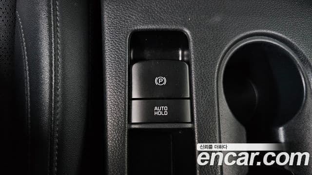 Kia Seltos 2022 — Photo 8/32