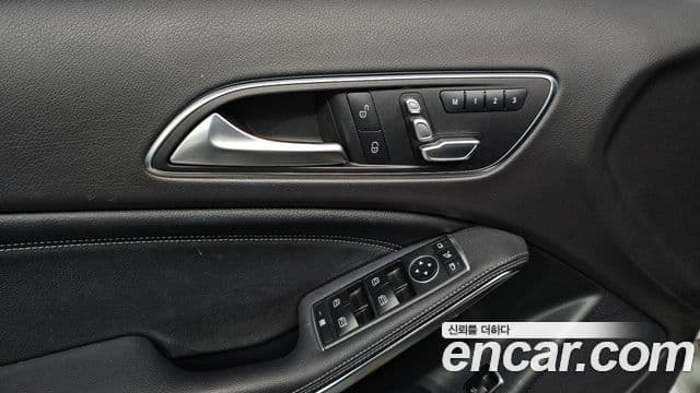Mercedes-Benz GLA-Class 2019 — Фото 19/20
