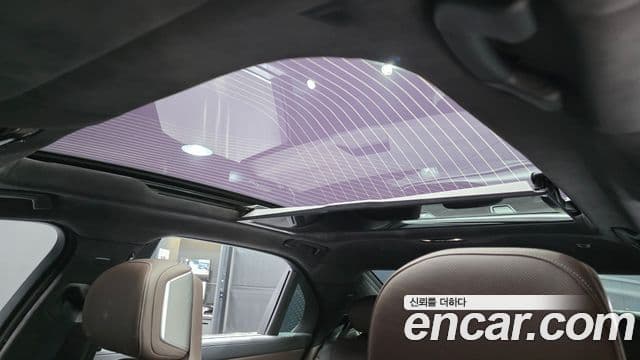 BMW 7 Series 2023 — ფოტო 16/20