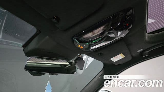 BMW 7 Series 2023 — ფოტო 19/20