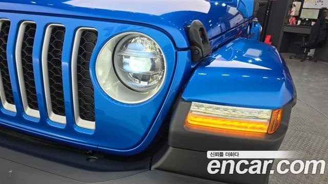 Jeep Wrangler 2022 — ფოტო 6/32
