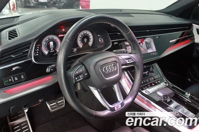 Audi Q7 2022 — Şəkil 11/20