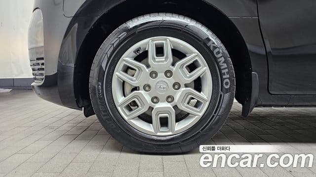 Hyundai Staria 2023 — ფოტო 5/20