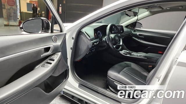 Hyundai Sonata 2022 — ფოტო 10/20