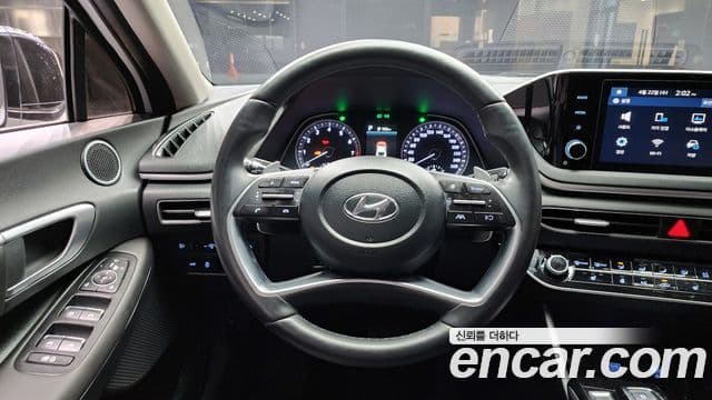 Hyundai Sonata 2022 — ფოტო 13/20