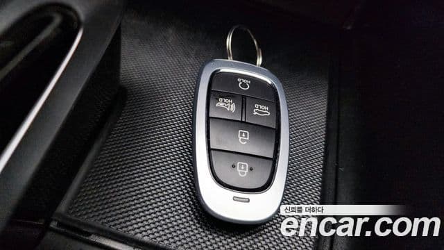Hyundai Sonata Hybrid 2022 — Photo 30/31