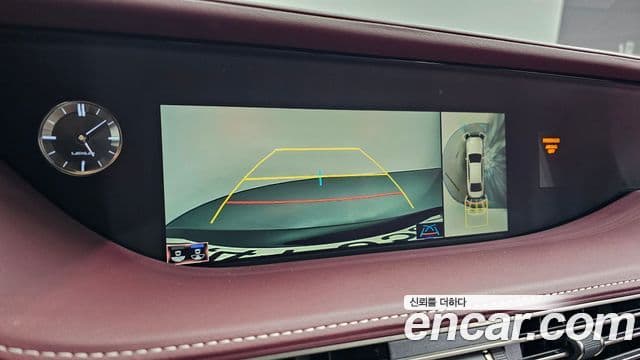 Lexus LS500h 2019 — Фото 15/20