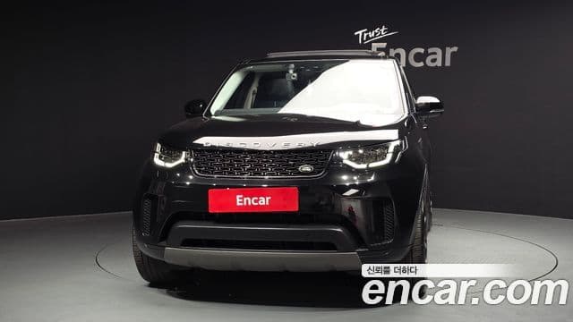 Land Rover Discovery 5 2018 — Фото 3/20