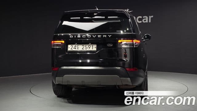 Land Rover Discovery 5 2018 — Фото 4/20
