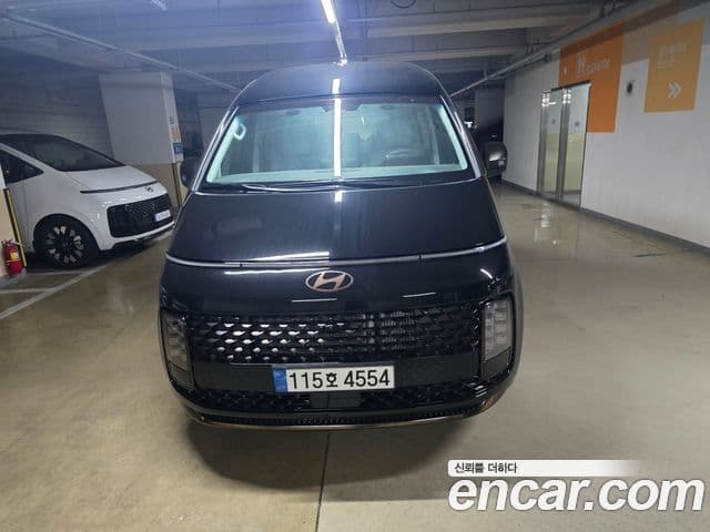 Hyundai Staria 2025 — ფოტო 14/14