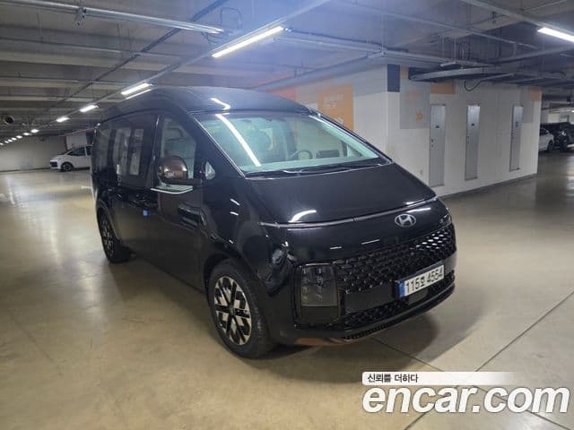 Hyundai Staria 2025 — ფოტო 6/14