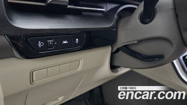 Kia Carnival 2022 — ფოტო 13/20