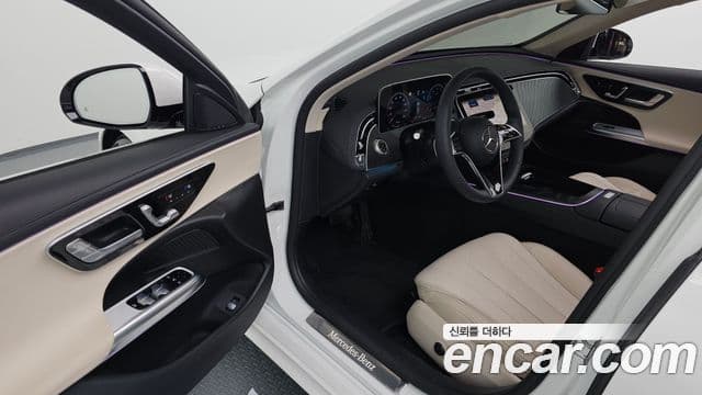 Mercedes-Benz E-Class 2025 — ფოტო 10/20