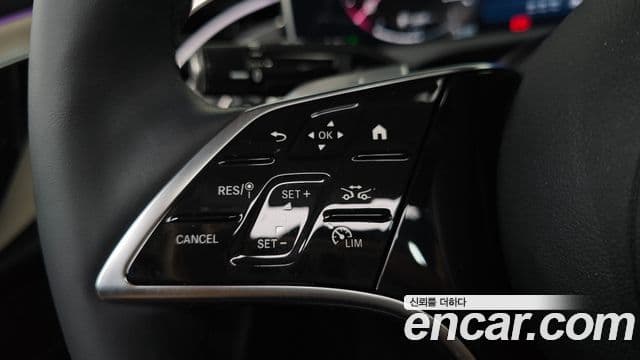 Mercedes-Benz E-Class 2025 — ფოტო 16/20