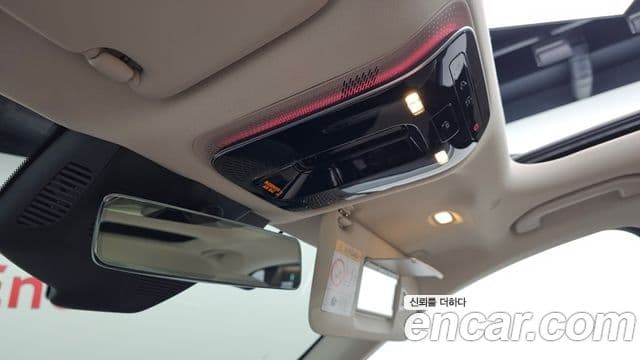 Mercedes-Benz E-Class 2025 — ფოტო 19/20