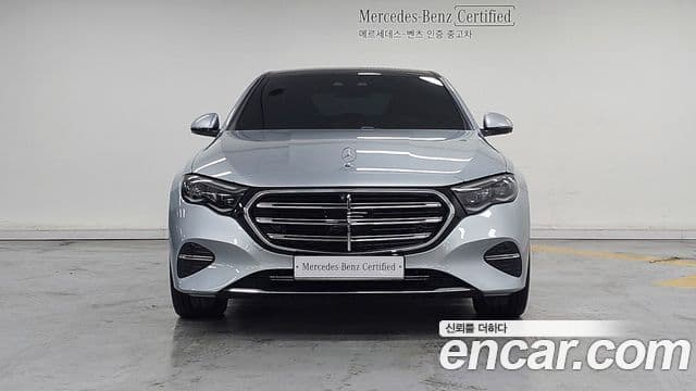Mercedes-Benz E-Class 2025 — Фото 2/17
