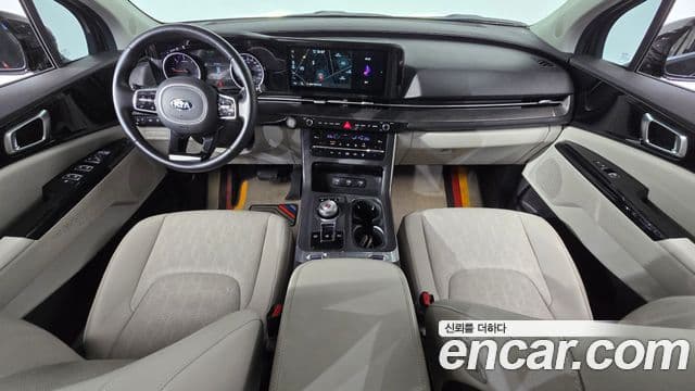 Kia Carnival 2020 — ფოტო 7/20