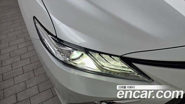 Toyota Camry 2024 — ფოტო 5/30