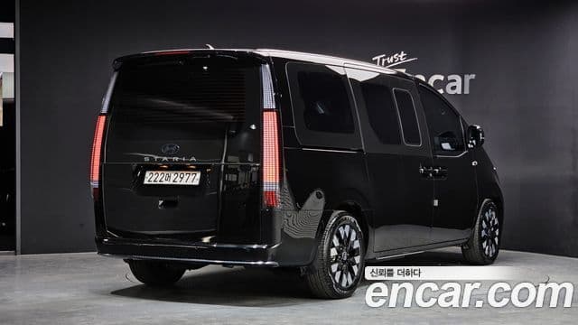 Hyundai Staria 2025 — Şəkil 2/20