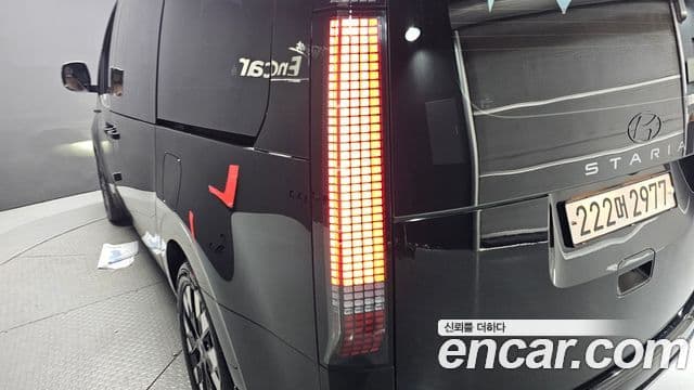 Hyundai Staria 2025 — Photo 22/34