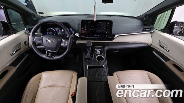 Toyota Sienna 2021 — Şəkil 2/30