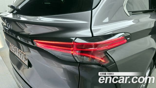 Toyota Sienna 2021 — Şəkil 8/30