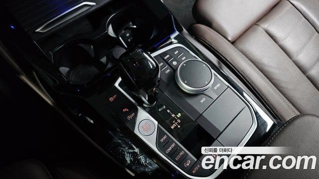 BMW X4 2021 — Şəkil 9/20