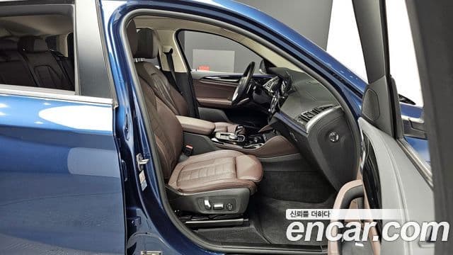 BMW X4 2021 — Photo 9/28