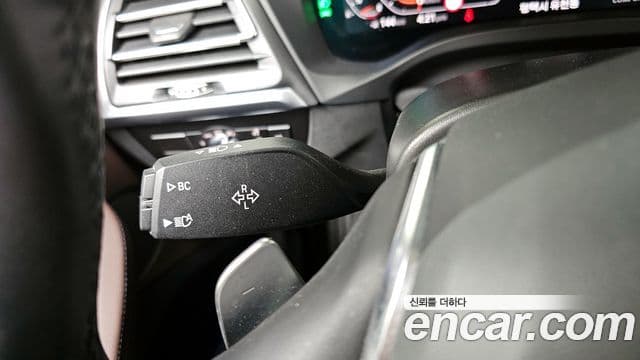 BMW X4 2021 — Photo 26/28