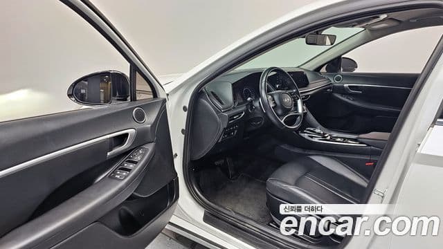 Hyundai Sonata 2022 — Фото 10/20