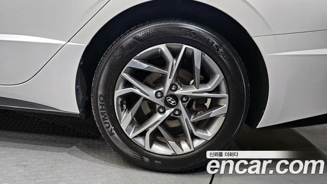 Hyundai Sonata Hybrid 2022 — Şəkil 24/31