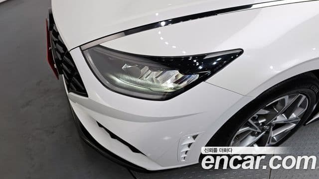 Hyundai Sonata Hybrid 2022 — Şəkil 20/31