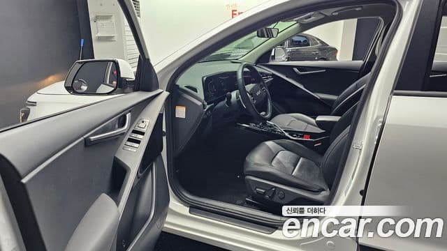 Kia Niro 2022 — Şəkil 10/20