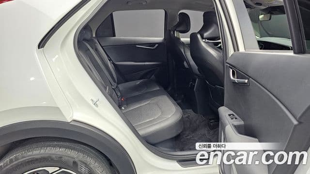 Kia Niro 2022 — Şəkil 12/20