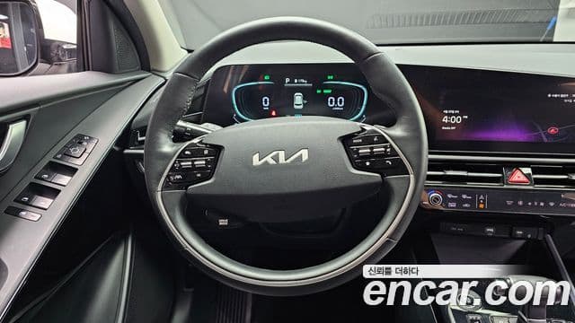 Kia Niro 2022 — Şəkil 13/20