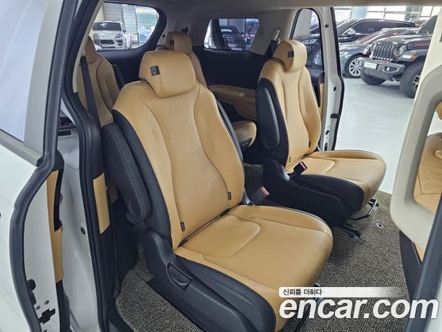 Kia Carnival 2021 — Фото 6/20