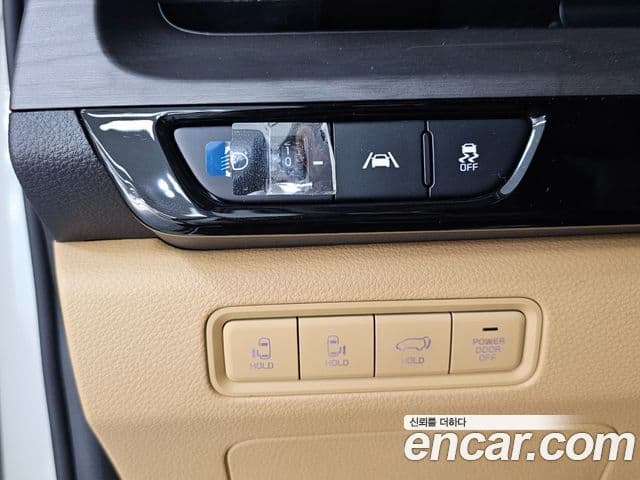 Kia Carnival 2021 — Фото 17/20